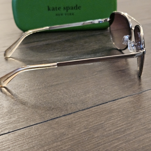 ♠️ Kate Spade Gold Aviator Sunglasses with Case - Picture 9 of 14